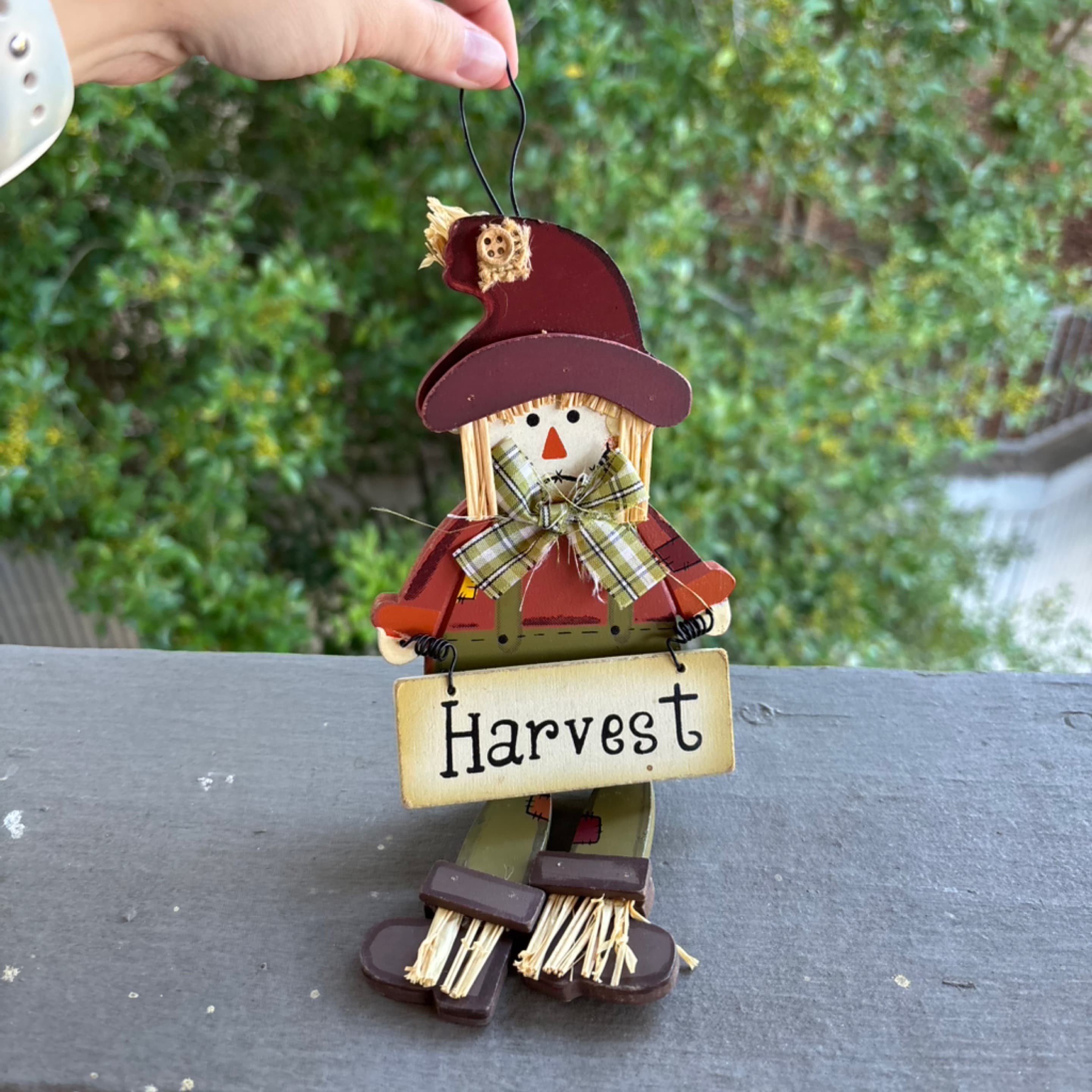 Wooden scarecrow decor