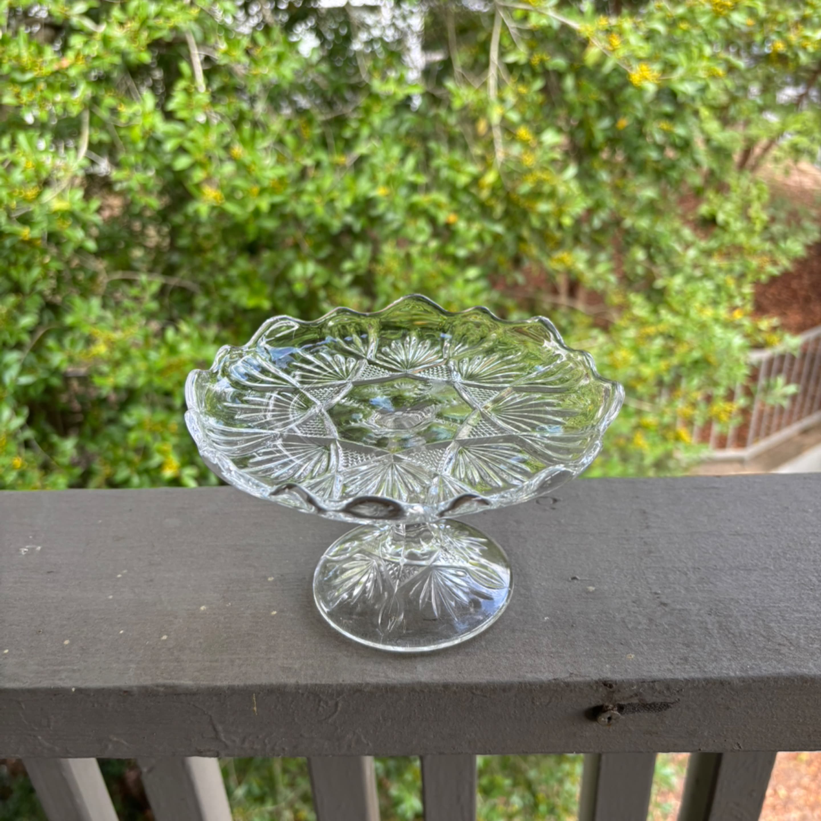 Small crystal cake plate