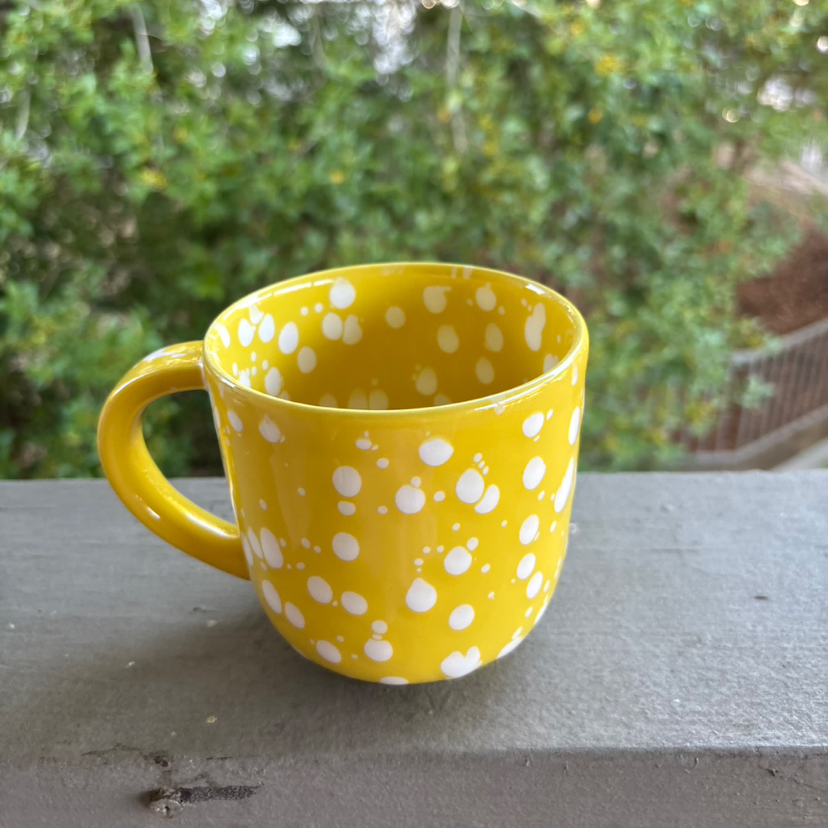 Yellow splatter mug